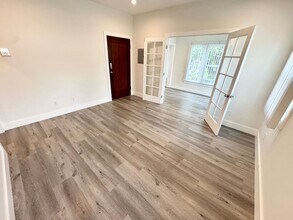 86 N Catalina Ave in Pasadena, CA - Building Photo - Building Photo