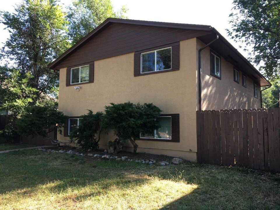 1511 N Corona St, Unit 1511 in Colorado Springs, CO - Building Photo