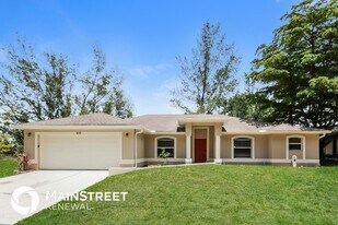 919 SW 15th Pl in Cape Coral, FL - Building Photo