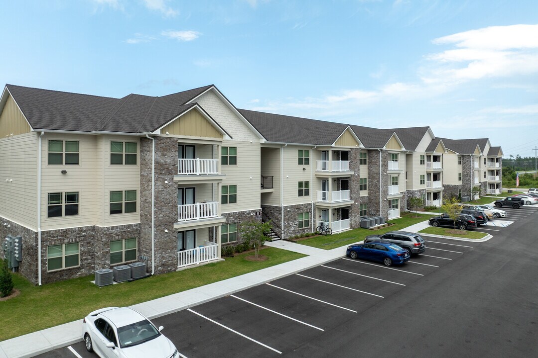 Vinings at Newport in Kingsland, GA - Building Photo