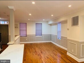 617 Montpelier St in Baltimore, MD - Foto de edificio - Building Photo