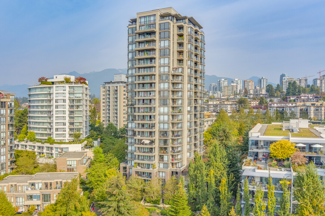 Sky in North Vancouver, BC - Building Photo