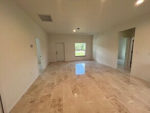 3153 Sunshine Blvd N in Lehigh Acres, FL - Building Photo - Building Photo