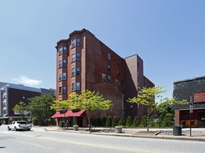 Burnham Arms in Portland, ME - Foto de edificio - Building Photo