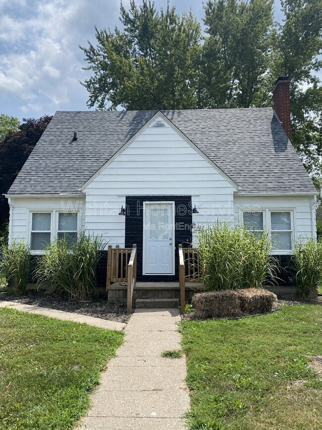 427 W Murray St in Macomb, IL - Building Photo - Building Photo