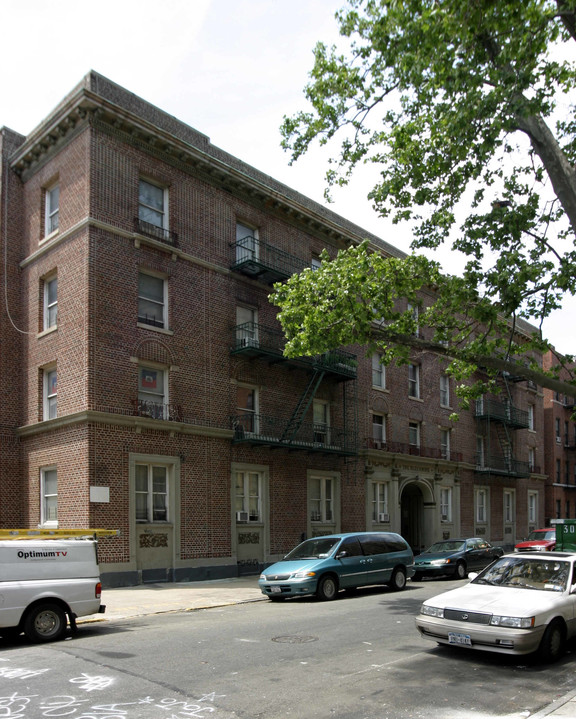 The Blechmore in Brooklyn, NY - Building Photo