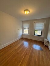 842 Beacon St, Unit 3 in Boston, MA - Foto de edificio - Building Photo