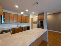 529 N Milwaukee Ave, Unit 301 in Chicago, IL - Building Photo - Building Photo