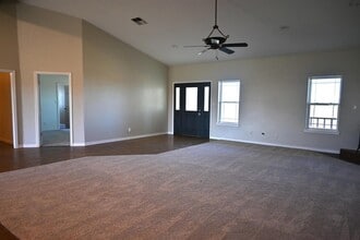 2460 Wranglers Retreat in Wichita Falls, TX - Building Photo - Building Photo