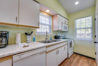 555 Valley View Rd, Unit F302 in Branson, MO - Building Photo - Building Photo