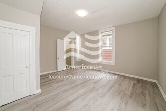 1319 N Broadway St in Peoria, IL - Building Photo - Building Photo