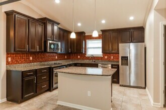 2643 Salt Lake Dr in Jacksonville, FL - Building Photo - Building Photo
