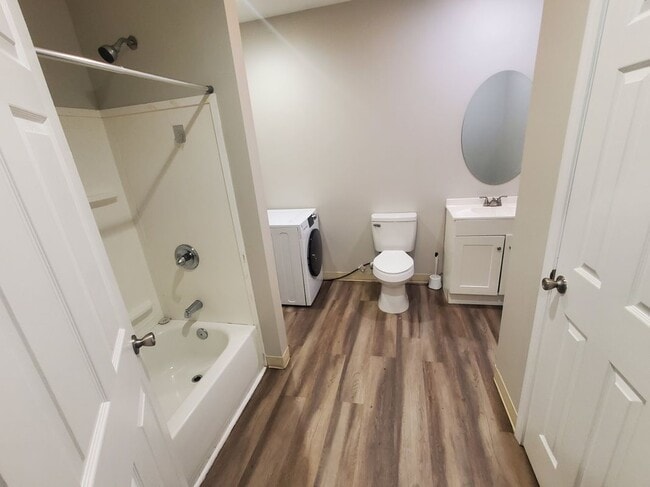 643 Washington St in Eden, NC - Foto de edificio - Building Photo