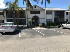 911 NE 199th St in Miami, FL - Building Photo - Building Photo