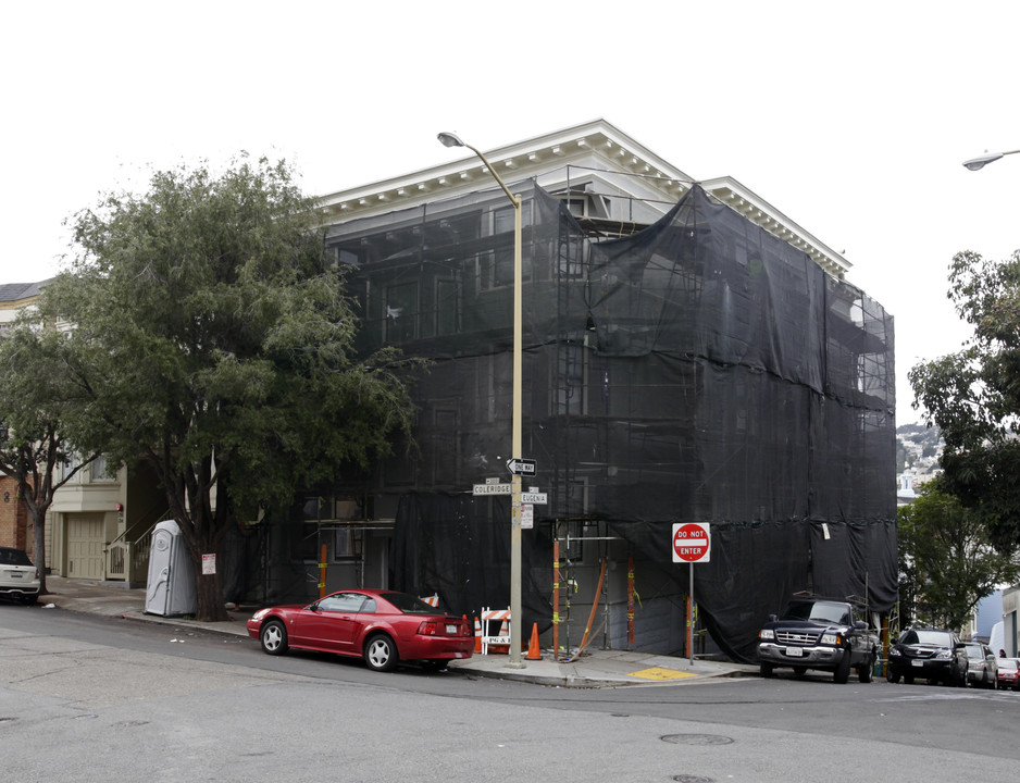 300-310 Coleridge St in San Francisco, CA - Building Photo