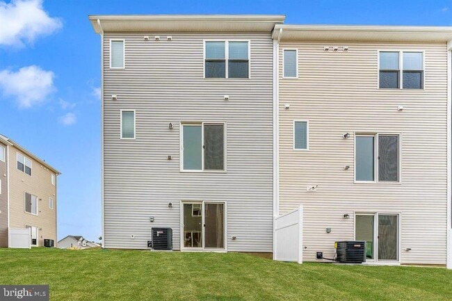 property at 527 Abigail Ave