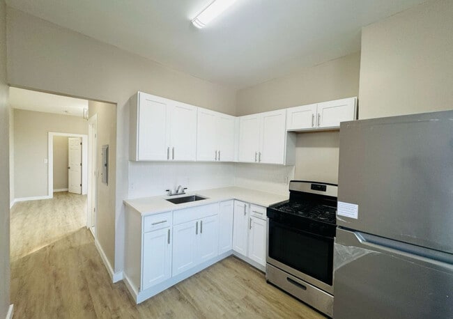 10 Sheffield St, Unit 4