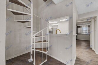 5590 Spring Valley Rd in Dallas, TX - Building Photo - Building Photo