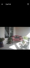 1022 W 32nd Ave in Kennewick, WA - Foto de edificio - Building Photo