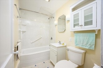 614 Euclid Ave in Elmhurst, IL - Building Photo - Building Photo