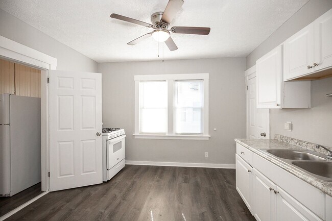 2227 W 103rd St in Cleveland, OH - Building Photo - Building Photo