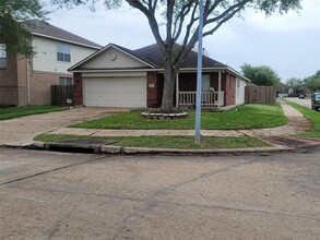 902 Andover Glen Dr in Fresno, TX - Building Photo - Building Photo