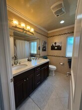 6039 Greenbush Ave in Van Nuys, CA - Building Photo - Building Photo