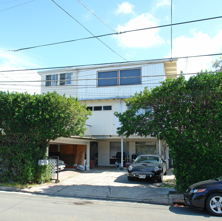 2838 Kihei Pl in Honolulu, HI - Building Photo