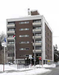 The Executive in Ottawa, ON - Building Photo - Building Photo