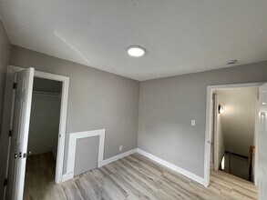 21434 Panama St in Warren, MI - Building Photo - Building Photo