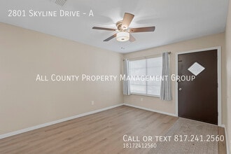 2801 Skyline Dr in Fort Worth, TX - Building Photo - Building Photo