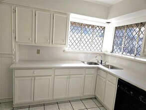 7603 Dentcrest Dr in Dallas, TX - Building Photo - Building Photo