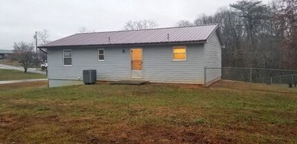 60 Lorraine St in Greeneville, TN - Building Photo - Building Photo