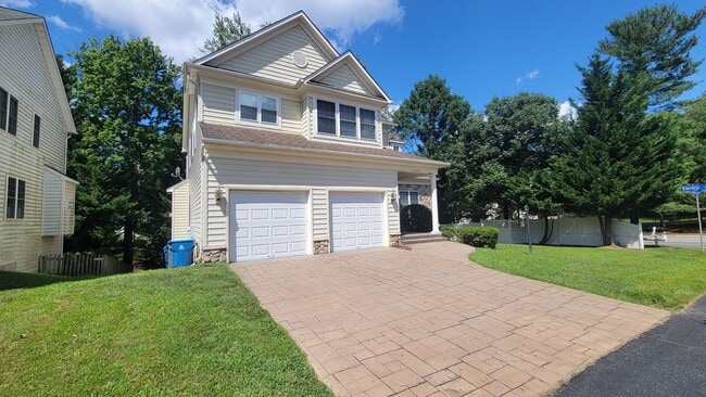property at 2200 Sarah Woods Ct