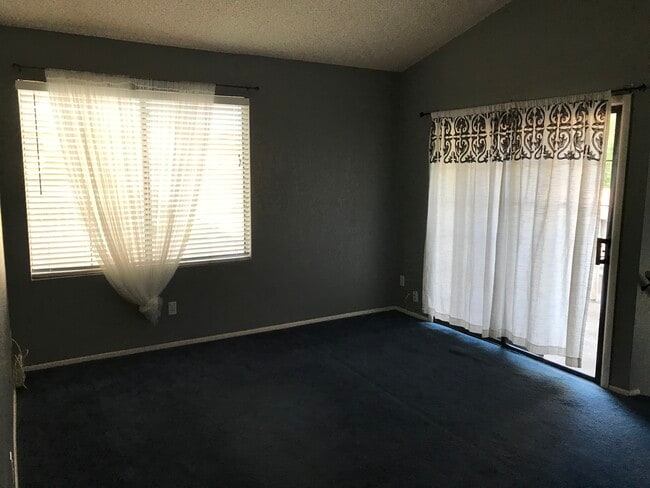 1905 E University Dr, Unit H244 in Tempe, AZ - Building Photo - Building Photo