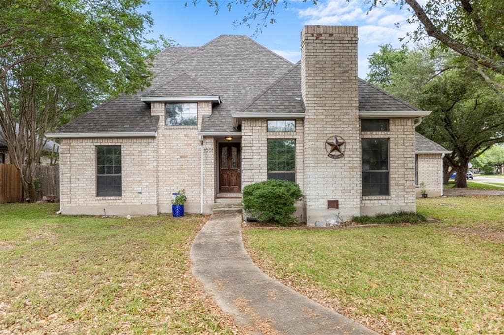 1001 Timber Bend Dr in Pflugerville, TX - Building Photo