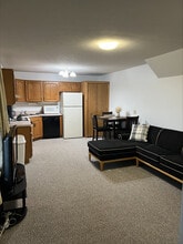 718 W 2nd St, Unit 1 in Erie, PA - Foto de edificio - Building Photo
