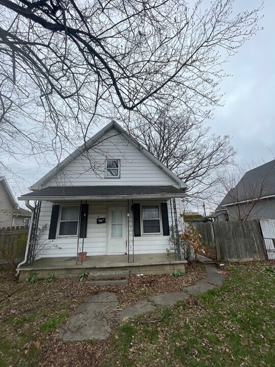 3131 E Lynn St in Anderson, IN - Building Photo