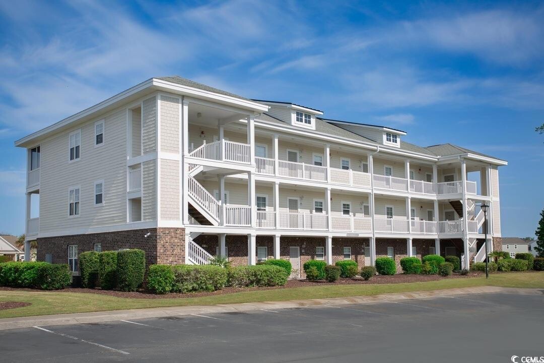 505 Wickham Dr in Myrtle Beach, SC - Foto de edificio