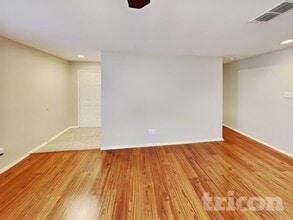 1128 Maplewood Ln in Crowley, TX - Foto de edificio - Building Photo