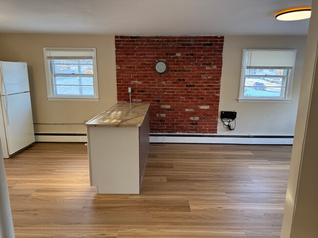 3 White Rock Rd in Coventry, RI - Building Photo - Building Photo