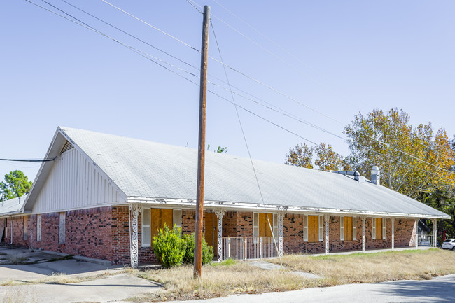 907 E London St in Bowie, TX - Foto de edificio - Building Photo