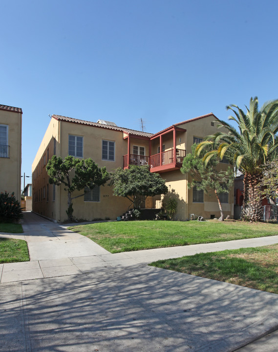 1177 N Ardmore Ave in Los Angeles, CA - Building Photo