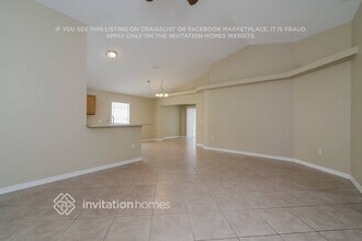 409 Nicholson Dr in Davenport, FL - Foto de edificio - Building Photo