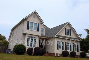 33 Meadow Springs Ln in Greer, SC - Building Photo