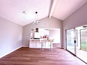 12071 Plumbrook Dr in Houston, TX - Building Photo - Building Photo