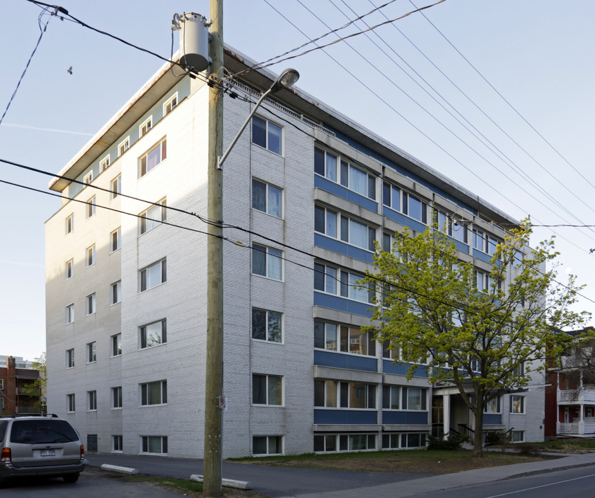 The Summit in Ottawa, ON - Building Photo