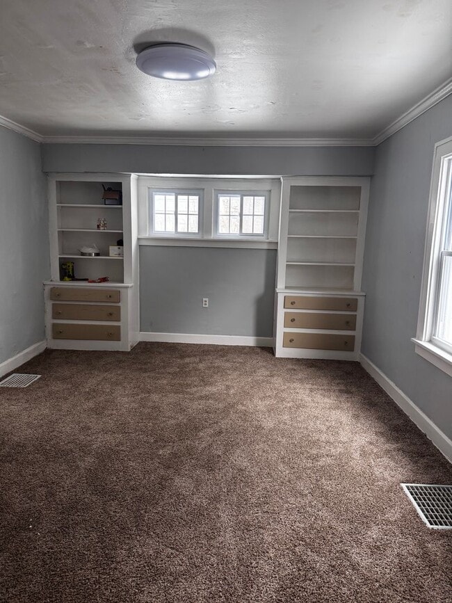 912 Elbon Rd in Cleveland Heights, OH - Building Photo - Building Photo