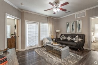 8500 London Way Dr in Tomball, TX - Building Photo - Building Photo