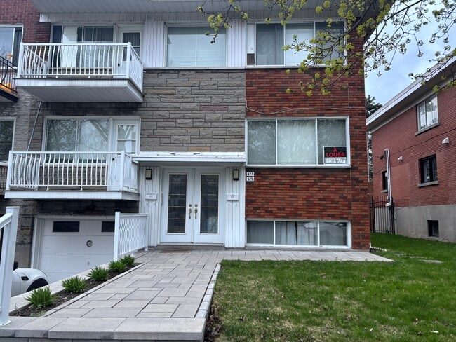 property at 625 Fleury Pl